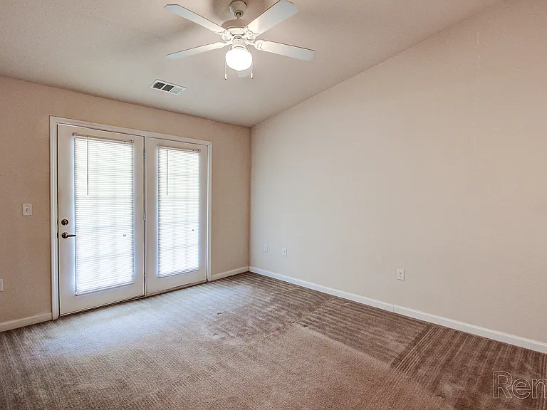 Holston Ridge Apartments — Photo 19