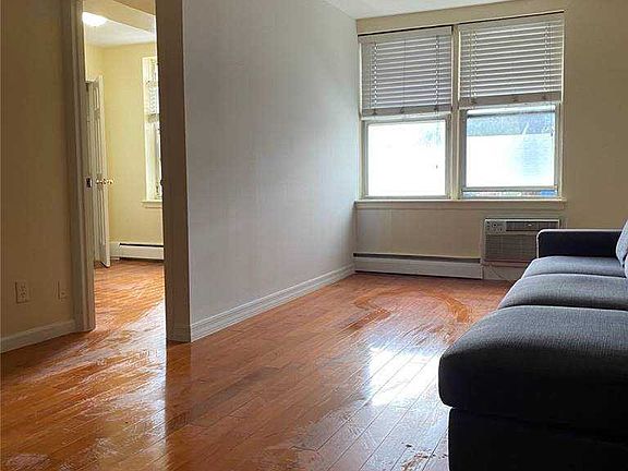 4th image of 4315 Saull St APT 1D