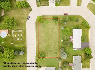 237 Kuehl Dr, Iron Ridge, WI 53035