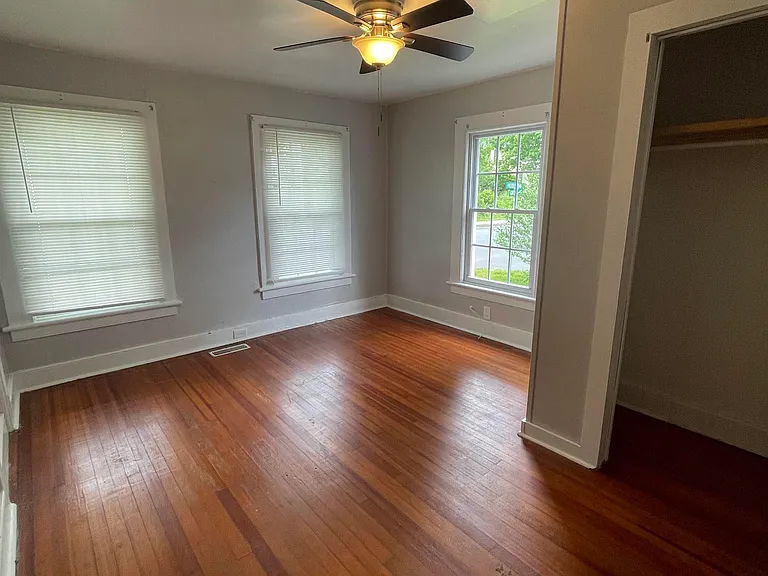 62 Green Ave #1 — Photo 3