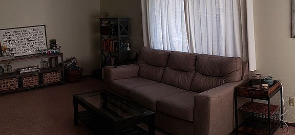 5th image of 538 W Crest Dr