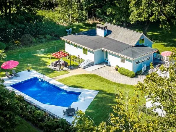 140 Hurds Corners Road, Pawling, NY 12564