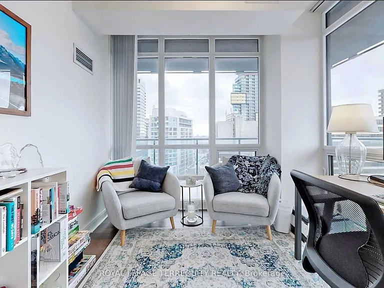 825 Church St #1502 — Photo 12