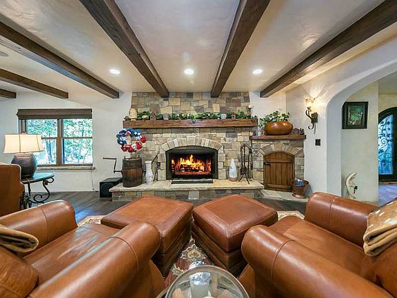 4th image of 27818 Peninsula Dr N