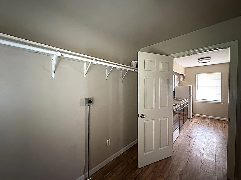 211 Marston Ave #A — Photo 11