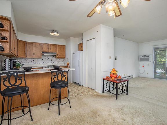 4th image of 10017 Echoridge Ln APT F