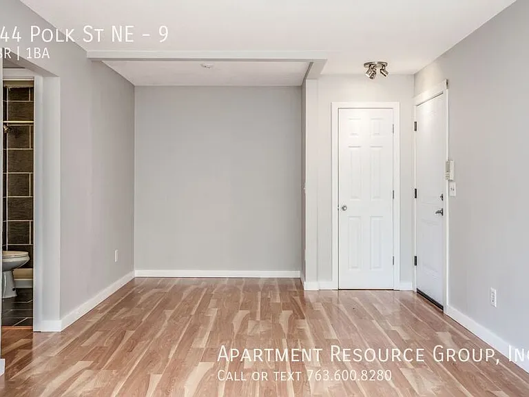 744 Polk St NE #9 — Photo 6