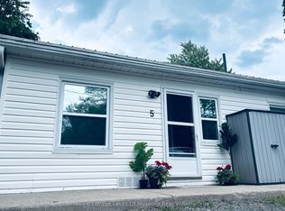 1115 S Kahshe Lake Rd #5, Town Of Gravenhurst, ON P0E 1G0