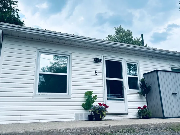 1115 S Kahshe Lake Rd #5, Town Of Gravenhurst, ON P0E 1G0