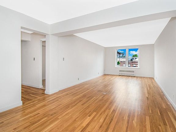 2nd image of 3520 Tryon Ave APT 408