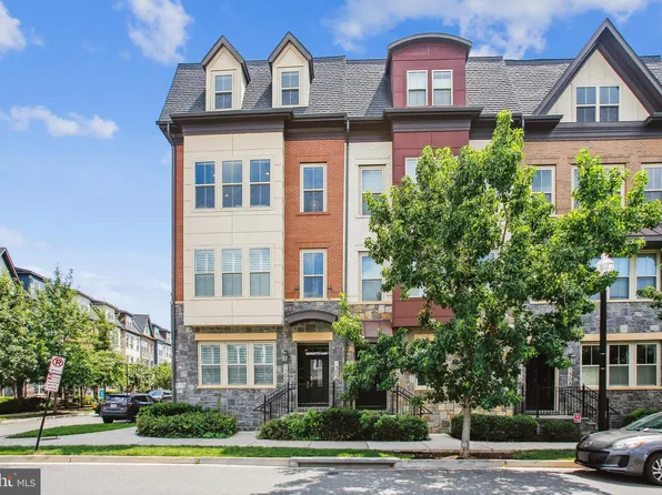 1302 S Rolfe St, Arlington, VA 22204