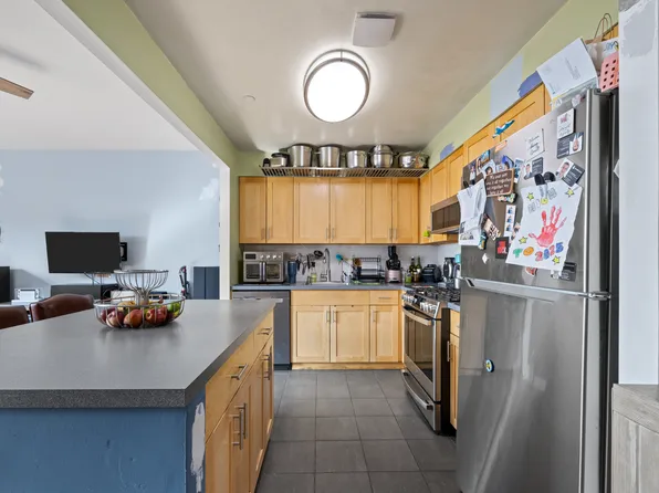 1814 Saint Johns Place image 8 of 26