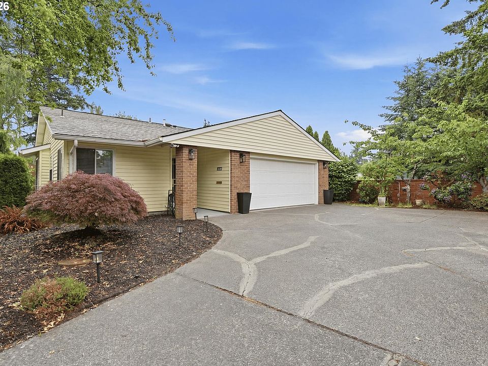 1st image of 10440 SW Century Oak Dr