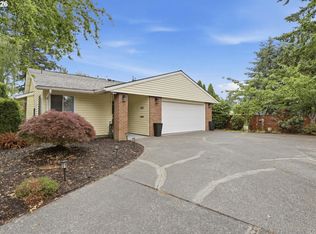 10440 SW Century Oak Dr, Tigard, OR 97224