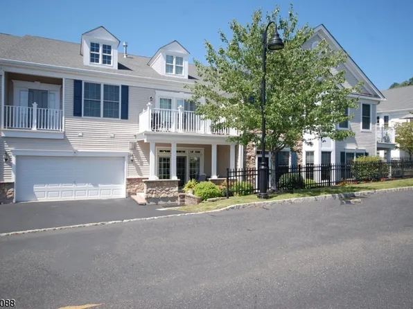 46 Cobble St, Clifton City, NJ 07013
