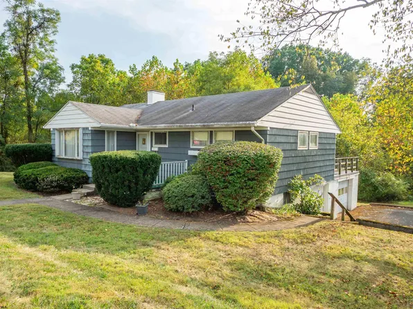 1497 Eastern Ave, Morgantown, WV 26505