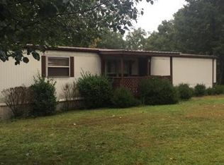 11 Royal Cir, Crossville, TN 38558