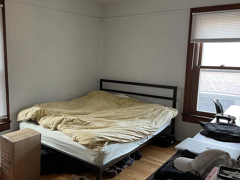 1008 W Huron St — Photo 13