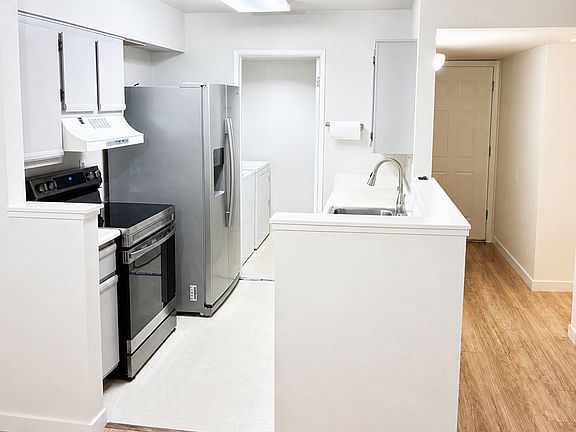 5th image of 265 Reflections Dr APT 16