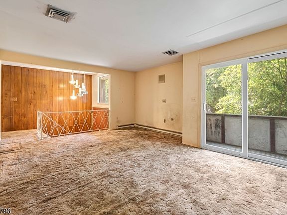 4th image of 15 High Ct
