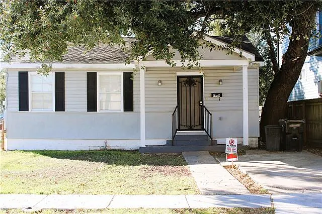 2 bed, 1.0 bath, 900 sqft, $1,500 — Photo 1