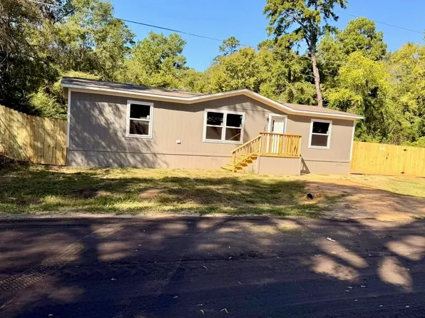 295 Virginia Ave, Hallsville, TX 75650