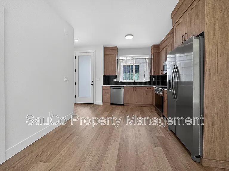 5032 NE 14th Ave #2 — Photo 5