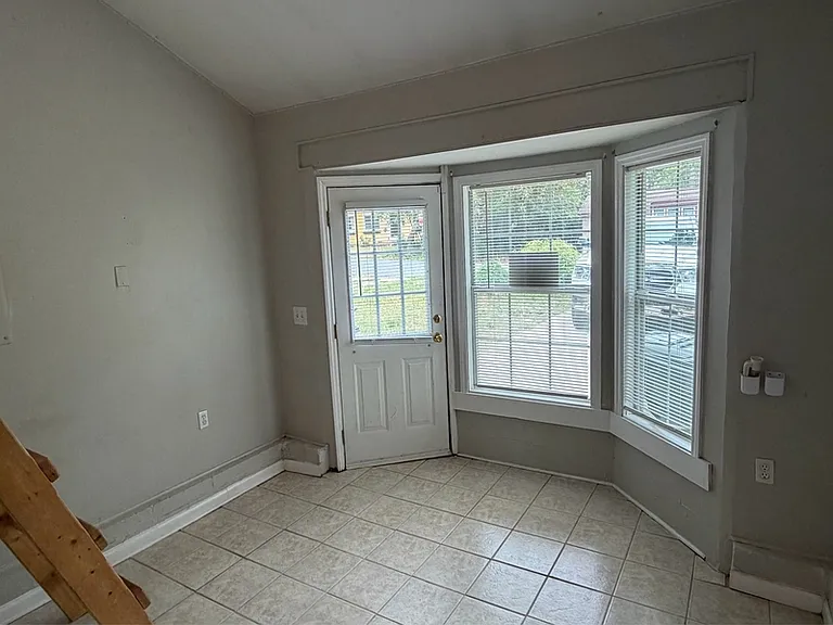 414 Prince St — Photo 15