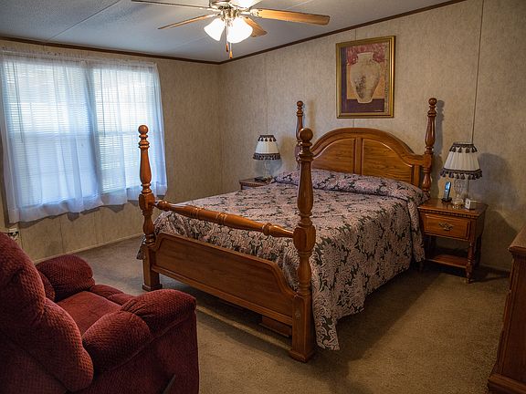 4th image of 2068 Bayou Darbonne Dr