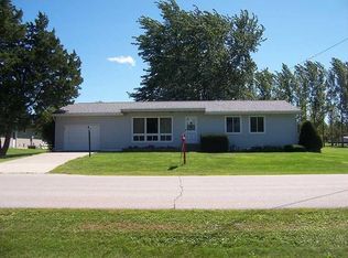 308 Fremont St SE, Blairstown, IA 52209