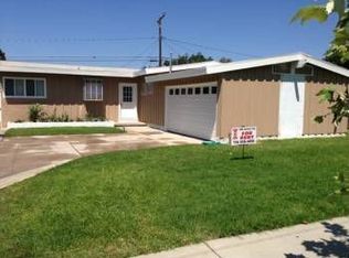 2206 N Forest Ave, Santa Ana, CA 92706