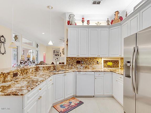 5th image of 1747 Lord Byron Ln