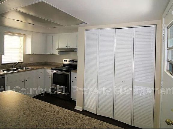 3rd image of 289 Ruskin St