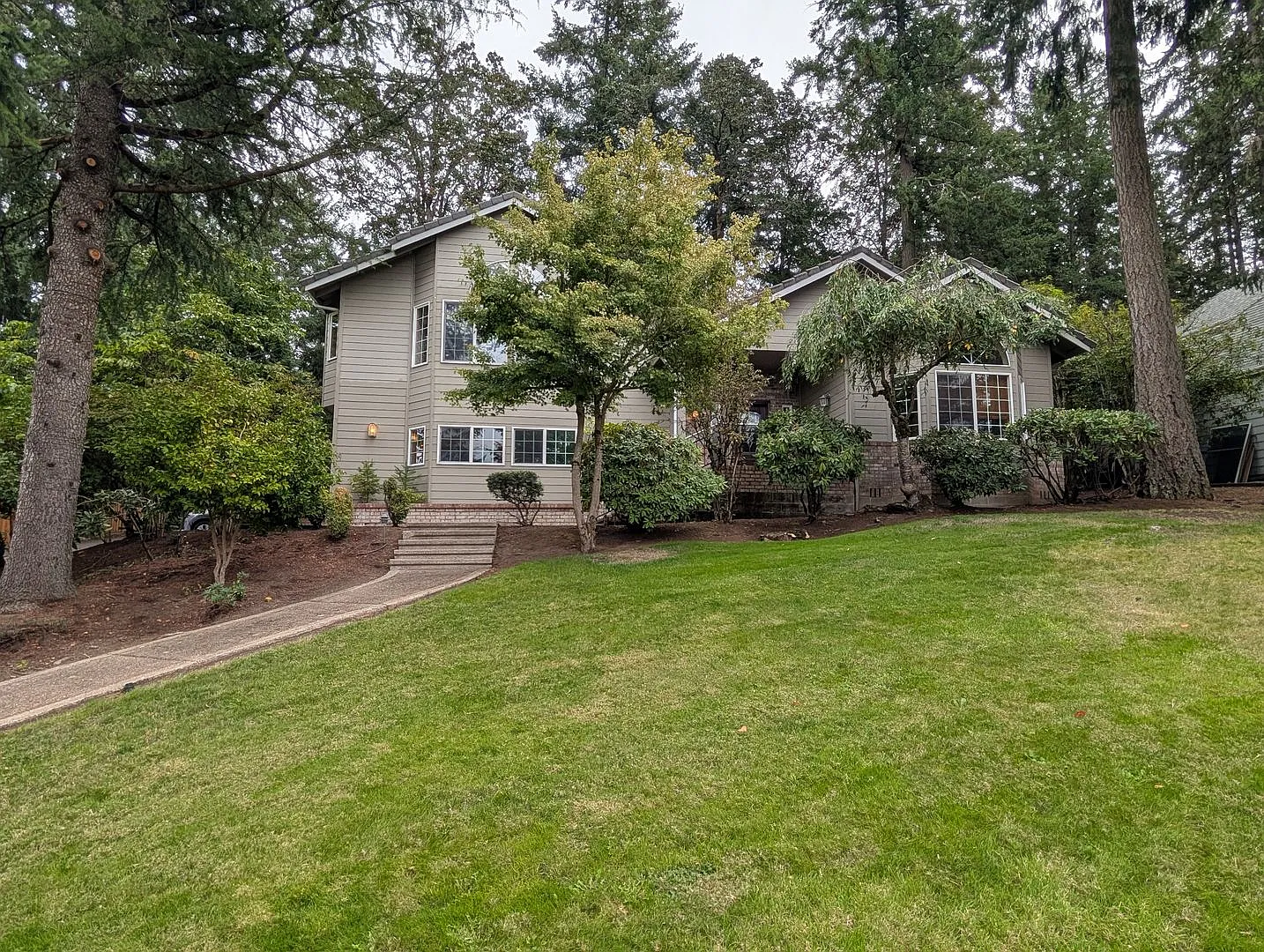 Gorgeous 4-Bedroom, 2.5-Bath Home In South Eugene! — Photo 2