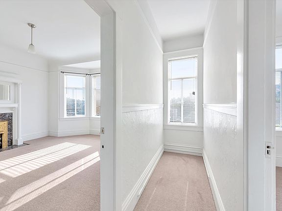 4th image of 1042-1046 Noe St #508