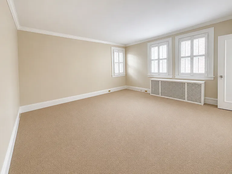 631 Saint James St #631 — Photo 12