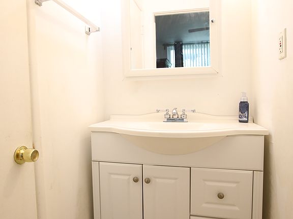 private sink in bedroom for rent.