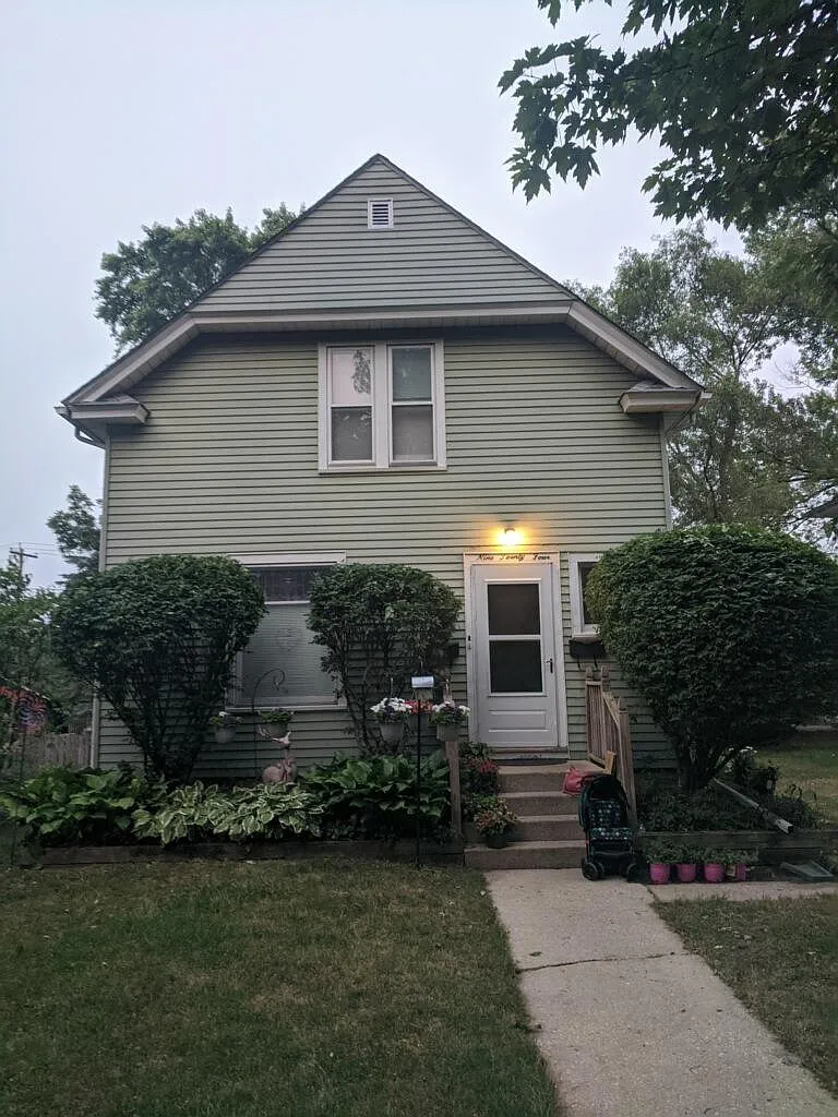 1 bed, $1,200 — Photo 1