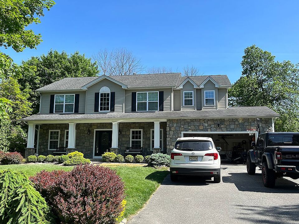 2nd image of 43 Ramar St