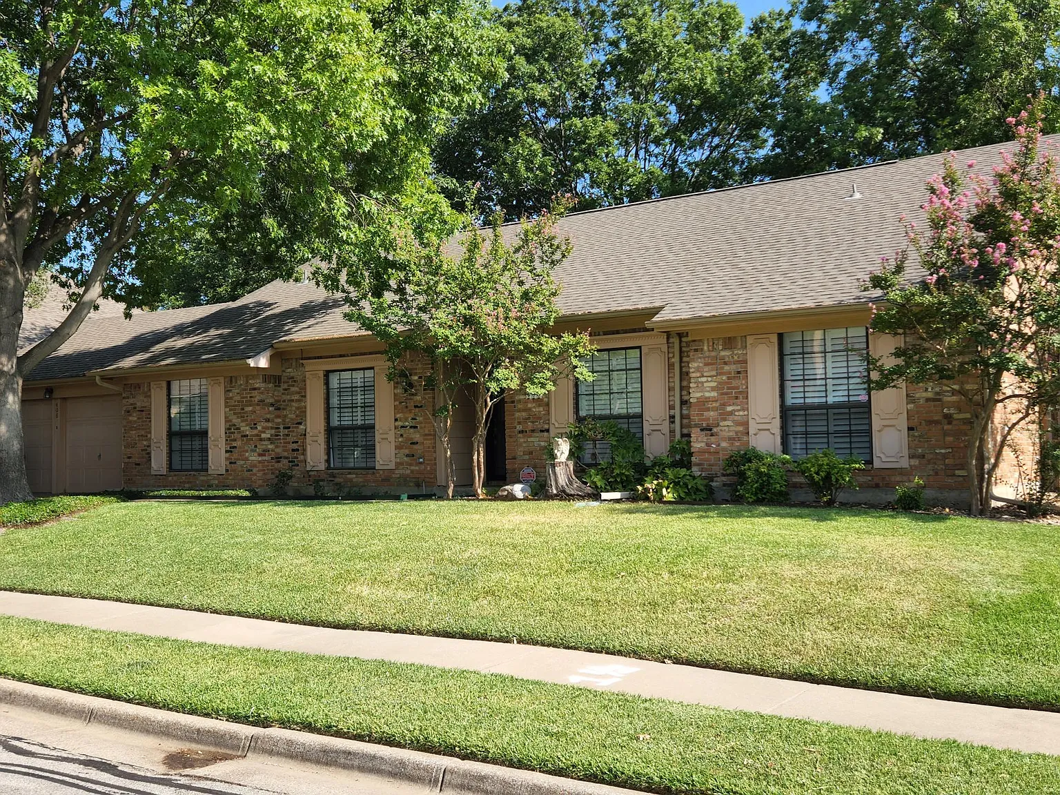 4 bed, 2247 sqft, $2,995 — Photo 3