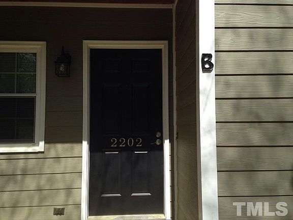 2nd image of 2202 Caroline Dr