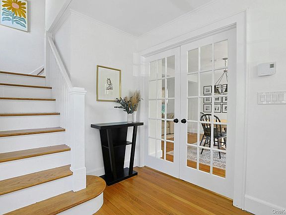 3rd image of 12 North Street