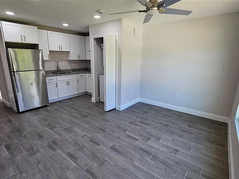 604 Lime Ave — Photo 13