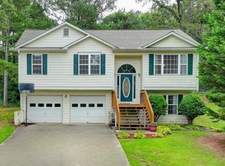 1113 Summer Chase Dr, Auburn, GA 30011