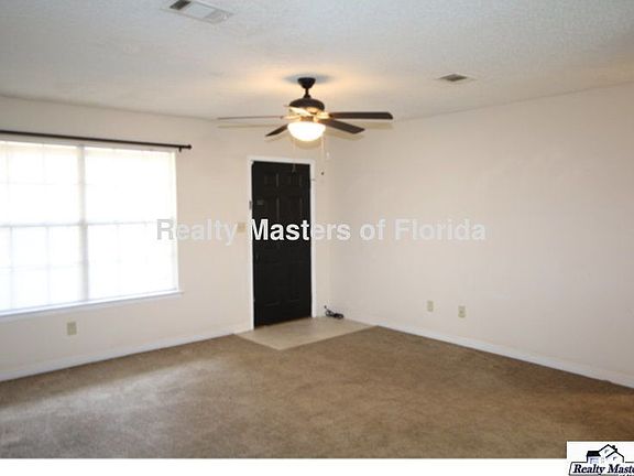 3rd image of 2883 E Johnson Ave