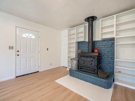 4th image of 2580 Keswick Dam Rd