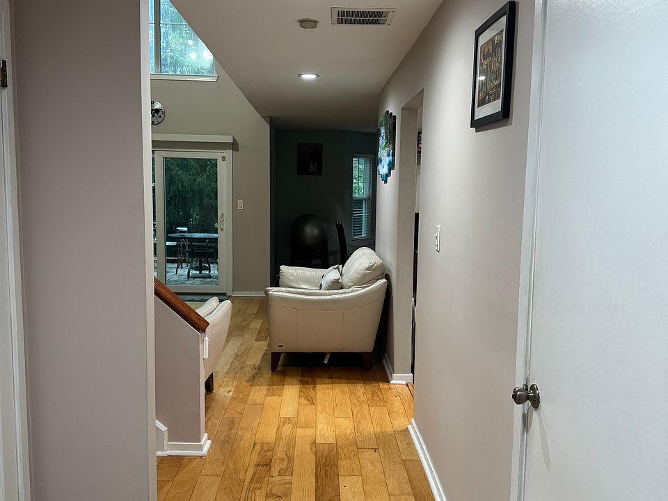 1st image of 88 Village Cir