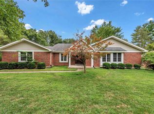 1360 White Rd, Chesterfield, MO 63017