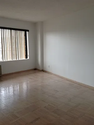 Sold by Kathi Markou, LREB | media 8