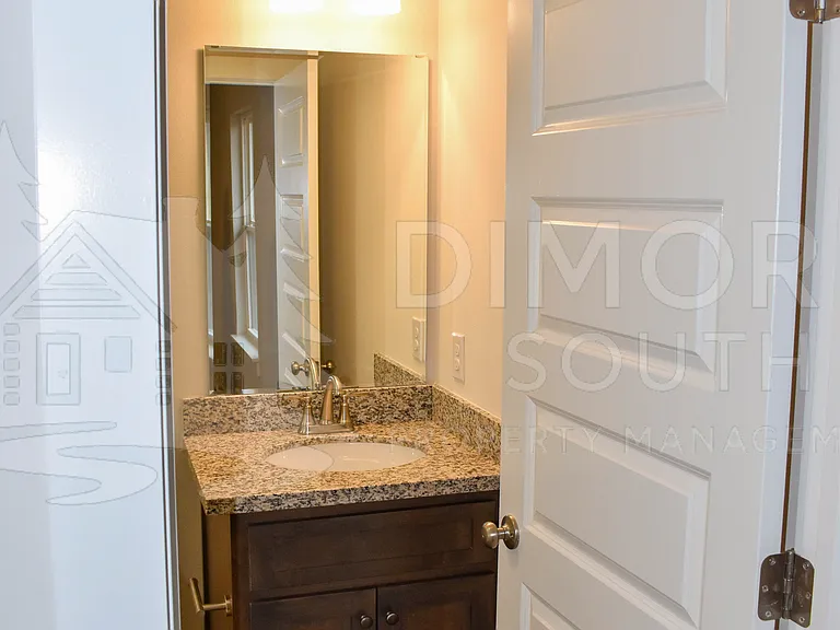 130 East Ave — Photo 11